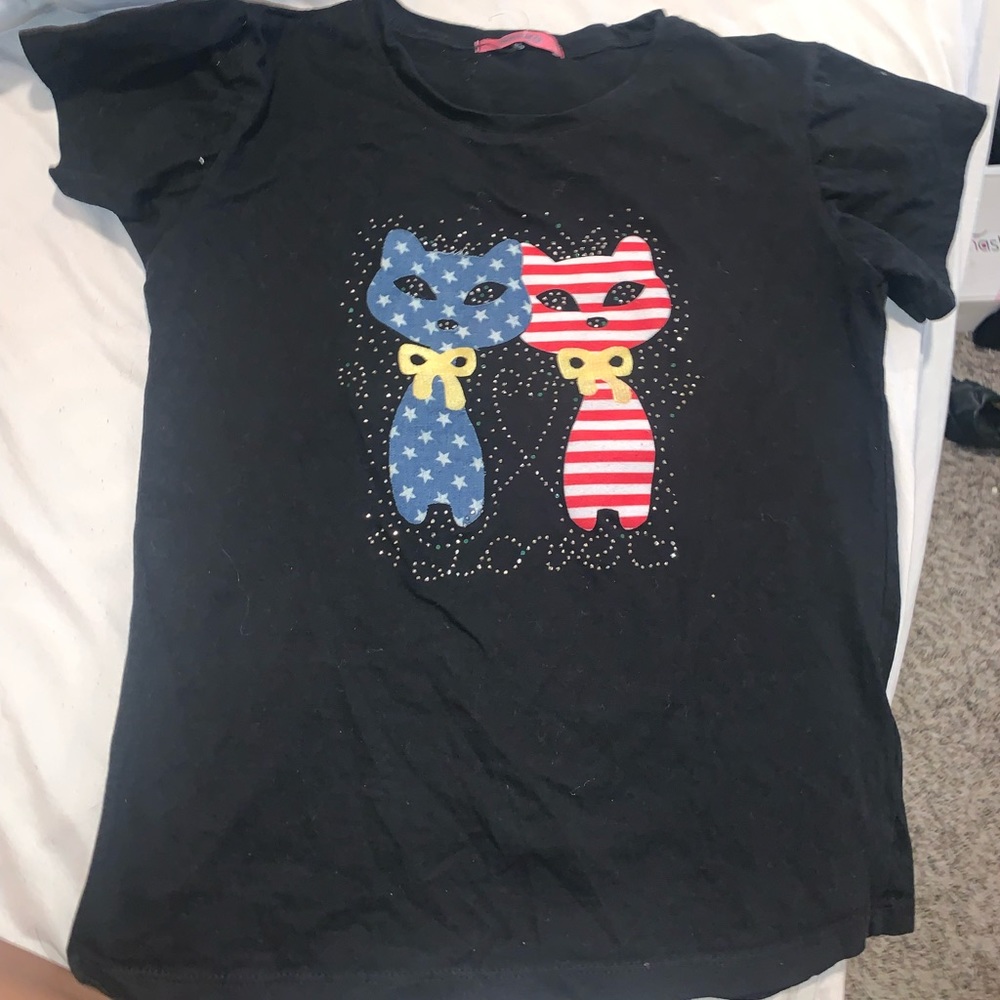 REGULAR T SHIRT NEVER WORN 💞